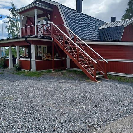 Persbacken I Naturnaera Ockelbo Med Fiske O Kungsberget Naer Inpa,,, Exterior foto