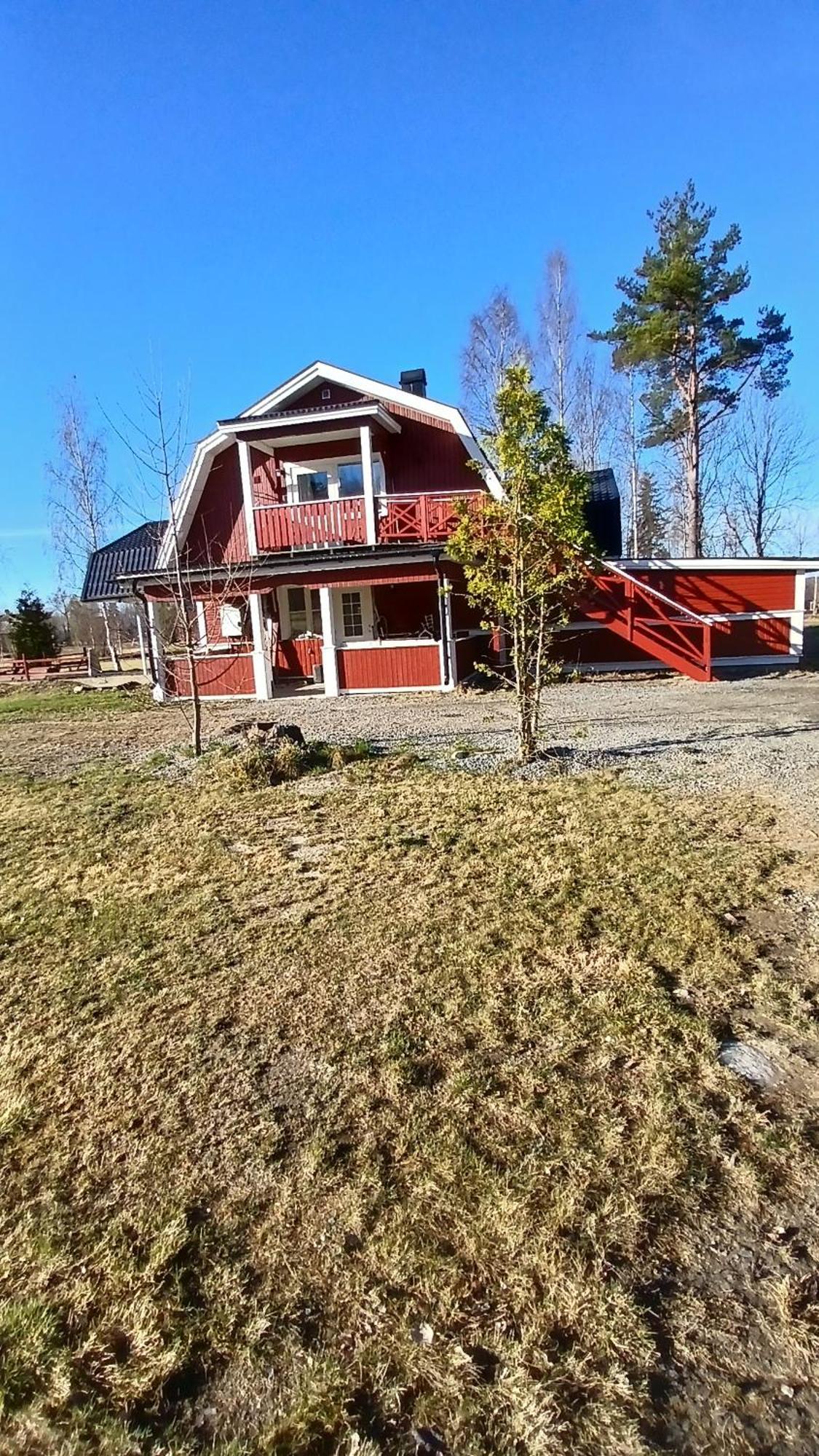 Persbacken I Naturnaera Ockelbo Med Fiske O Kungsberget Naer Inpa,,, Exterior foto